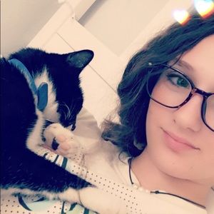 Meet your Posher, Allie